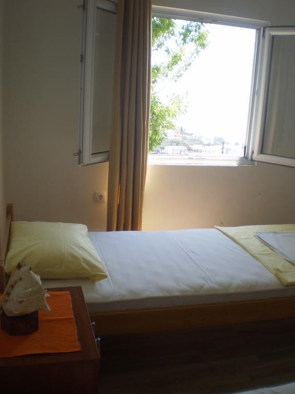 Apartment Vuk I Novak Ulcinj Habitación foto
